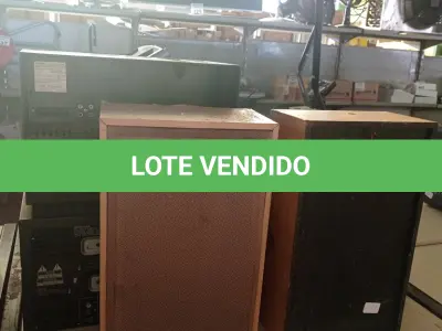 LOTE 383 - 01 TOCA DISCOS E 02 APARELHOS DE SOM MARCAS E MODELOS DIVERSOS. (NO ESTADO, LEILÃO NÃO TEM GARANTIA E NEM DEVOLUÇÃO, SUJEITO A POSSÍVEIS AVARIAS VISÍVEIS/OCULTAS E/OU AUSÊNCIA DE COMPONENTES).