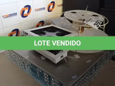 LOTE 393 - 01 LOTE COM VÁRIAS LUMINÁRIAS MARCAS E MODELOS DIVERSOS. (NO ESTADO, LEILÃO NÃO TEM GARANTIA E NEM DEVOLUÇÃO, SUJEITO A POSSÍVEIS AVARIAS VISÍVEIS/OCULTAS E/OU AUSÊNCIA DE COMPONENTES).