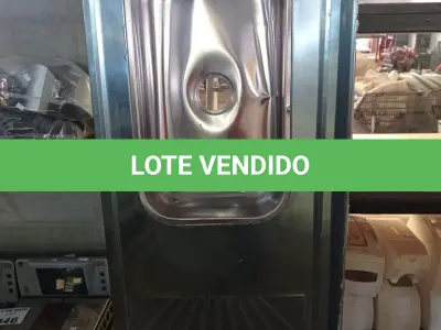 LOTE 425 - 01 PIA EM AÇO INOX CIMENTADA COM 01 CUBA MEDINDO 2,00X0,53CM COM AVARIAS. (NO ESTADO, LEILÃO NÃO TEM GARANTIA E NEM DEVOLUÇÃO, SUJEITO A POSSÍVEIS AVARIAS VISÍVEIS/OCULTAS E/OU AUSÊNCIA DE COMPONENTES).
