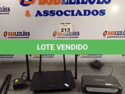 LOTE 213 - 01 ROTEADOR D-LINK MODELO DIR-878, 01 SWITCH INTELBRAS 16 PORTAS E 02 ANTENAS 2.4GHZ. (NO ESTADO, LEILÃO NÃO TEM GARANTIA E NEM DEVOLUÇÃO, SUJEITO A POSSÍVEIS AVARIAS VISÍVEIS/OCULTAS E/OU AUSÊNCIA DE COMPONENTES).