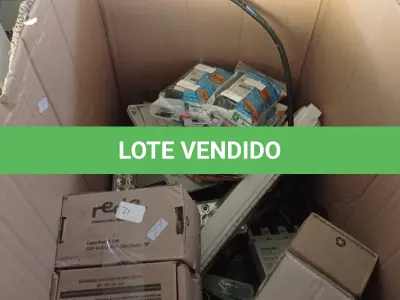 LOTE 396 - 01 LOTE COM LUMINÁRIAS DE EMERGÊNCIA, REATORES E RÉGUAS ELÉTRICAS MARCAS E MODELOS DIVERSOS. (NO ESTADO, LEILÃO NÃO TEM GARANTIA E NEM DEVOLUÇÃO, SUJEITO A POSSÍVEIS AVARIAS VISÍVEIS/OCULTAS E/OU AUSÊNCIA DE COMPONENTES).