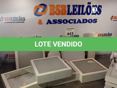 LOTE 443 - 01 LOTE COM VÁRIAS LUMINÁRIAS MARCAS E MODELOS DIVERSOS. (NO ESTADO, LEILÃO NÃO TEM GARANTIA E NEM DEVOLUÇÃO, SUJEITO A POSSÍVEIS AVARIAS VISÍVEIS/OCULTAS E/OU AUSÊNCIA DE COMPONENTES).