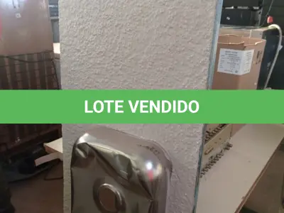LOTE 398 - 01 PIA EM AÇO INOX CIMENTADA COM 01 CUBA MEDINDO 1,50X0,53CM. (NO ESTADO, LEILÃO NÃO TEM GARANTIA E NEM DEVOLUÇÃO, SUJEITO A POSSÍVEIS AVARIAS VISÍVEIS/OCULTAS E/OU AUSÊNCIA DE COMPONENTES).