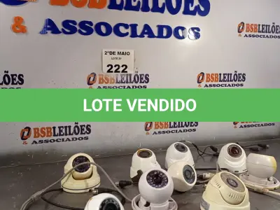 LOTE 222 - 01 LOTE COM VÁRIAS CÂMERAS DE SEGURANÇA. (NO ESTADO, LEILÃO NÃO TEM GARANTIA E NEM DEVOLUÇÃO, SUJEITO A POSSÍVEIS AVARIAS VISÍVEIS/OCULTAS E/OU AUSÊNCIA DE COMPONENTES).