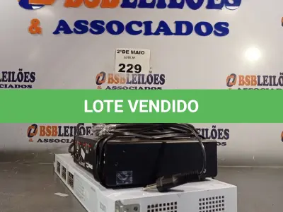 LOTE 229 - 01 GRAVADOR DIGITAL MAMUT E 01 SWITCH 3COM 24 PORTAS. (NO ESTADO, LEILÃO NÃO TEM GARANTIA E NEM DEVOLUÇÃO, SUJEITO A POSSÍVEIS AVARIAS VISÍVEIS/OCULTAS E/OU AUSÊNCIA DE COMPONENTES).