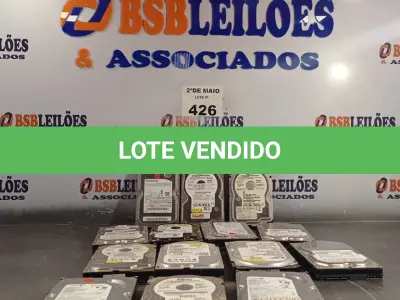 LOTE 426 - 14 HARD DISC PARA PC MARCAS E MODELOS DIVERSOS. (NO ESTADO, LEILÃO NÃO TEM GARANTIA E NEM DEVOLUÇÃO, SUJEITO A POSSÍVEIS AVARIAS VISÍVEIS/OCULTAS E/OU AUSÊNCIA DE COMPONENTES).