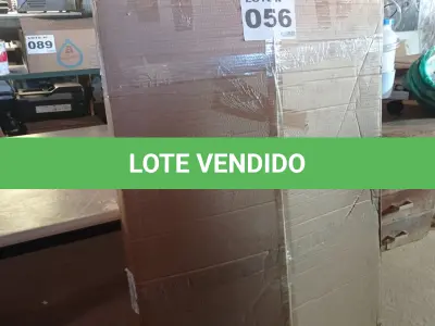 LOTE 056 - 01 - MESA GAMER (NO ESTADO, NÃO SABEMOS SE FUNCIONA. LEILÃO NÃO TEM GARANTIA E NEM DEVOLUÇÃO, SUJEITO A POSSÍVEIS AVARIAS VISÍVEIS/OCULTAS E/OU AUSÊNCIA DE COMPONENTES)