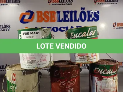 LOTE 300 - 04 GALÕES DE ESMALTE SINTÉTICO CORES DIVERSAS COM AVARIAS E 01 GALÃO DE TINTA PARA PISO 3,6L. (NO ESTADO, LEILÃO NÃO TEM GARANTIA E NEM DEVOLUÇÃO, SUJEITO A POSSÍVEIS AVARIAS VISÍVEIS/OCULTAS E/OU AUSÊNCIA DE COMPONENTES).