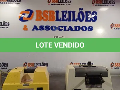 LOTE 358 - 02 CALCULADORAS ANTIGAS. (NO ESTADO, LEILÃO NÃO TEM GARANTIA E NEM DEVOLUÇÃO, SUJEITO A POSSÍVEIS AVARIAS VISÍVEIS/OCULTAS E/OU AUSÊNCIA DE COMPONENTES).