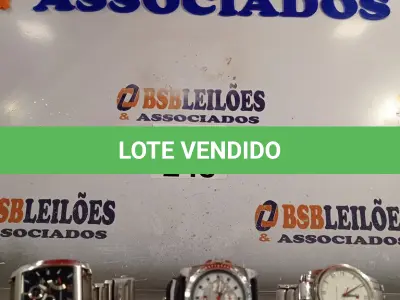 LOTE 243 - 03 RELÓGIOS DE PULSO MARCAS E MODELOS DIVERSOS. (NO ESTADO, LEILÃO NÃO TEM GARANTIA E NEM DEVOLUÇÃO, SUJEITO A POSSÍVEIS AVARIAS VISÍVEIS/OCULTAS E/OU AUSÊNCIA DE COMPONENTES).