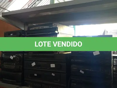 LOTE 467 - 05 APARELHOS DE SOM MARCAS E MODELOS DIVERSOS. (NO ESTADO, LEILÃO NÃO TEM GARANTIA E NEM DEVOLUÇÃO, SUJEITO A POSSÍVEIS AVARIAS VISÍVEIS/OCULTAS E/OU AUSÊNCIA DE COMPONENTES).