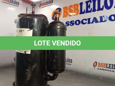 LOTE 024 - 01 - COMPRESSOR ROTATIVO GMCC TOSHIBA AR CONDICIONADO PH401X3CS 220V (NO ESTADO, NÃO SABEMOS SE FUNCIONA. LEILÃO NÃO TEM GARANTIA E NEM DEVOLUÇÃO, SUJEITO A POSSÍVEIS AVARIAS VISÍVEIS/OCULTAS E/OU AUSÊNCIA DE COMPONENTES)