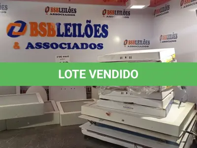 LOTE 443 - 01 LOTE COM VÁRIAS LUMINÁRIAS MARCAS E MODELOS DIVERSOS. (NO ESTADO, LEILÃO NÃO TEM GARANTIA E NEM DEVOLUÇÃO, SUJEITO A POSSÍVEIS AVARIAS VISÍVEIS/OCULTAS E/OU AUSÊNCIA DE COMPONENTES).