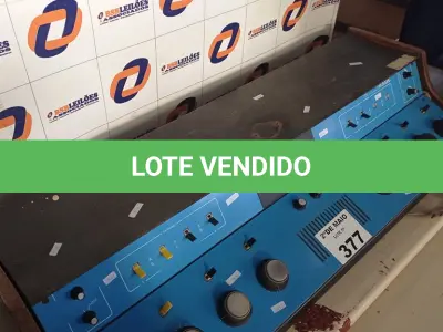 LOTE 377 - 01 MESA DE SOM AUDIOLINE. (NO ESTADO, LEILÃO NÃO TEM GARANTIA E NEM DEVOLUÇÃO, SUJEITO A POSSÍVEIS AVARIAS VISÍVEIS/OCULTAS E/OU AUSÊNCIA DE COMPONENTES).