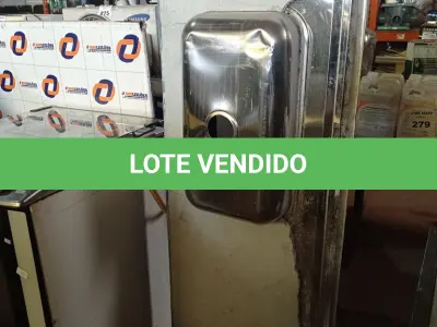 LOTE 313 - 01 PIA EM AÇO INOX CIMENTADA COM 01 CUBA MEDINDO 2,00X0,53CM. (NO ESTADO, LEILÃO NÃO TEM GARANTIA E NEM DEVOLUÇÃO, SUJEITO A POSSÍVEIS AVARIAS VISÍVEIS/OCULTAS E/OU AUSÊNCIA DE COMPONENTES).