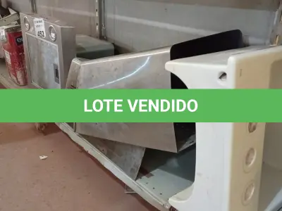 LOTE 452 - 01 CUBA PARA LAVATÓRIO MARCA DECA E 01 DEPURADOR DE AR MARCA TRAMONTINA EM AÇO 220V. (NO ESTADO, LEILÃO NÃO TEM GARANTIA E NEM DEVOLUÇÃO, SUJEITO A POSSÍVEIS AVARIAS VISÍVEIS/OCULTAS E/OU AUSÊNCIA DE COMPONENTES).