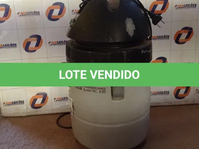 LOTE 430 - 01 ASPIRADOR DE PÓ MARCA PROSDÓCIMO HYDRO VAC A20 INCOMPLETO. (NO ESTADO, LEILÃO NÃO TEM GARANTIA E NEM DEVOLUÇÃO, SUJEITO A POSSÍVEIS AVARIAS VISÍVEIS/OCULTAS E/OU AUSÊNCIA DE COMPONENTES).