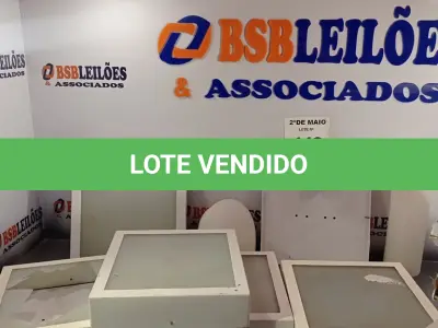 LOTE 443 - 01 LOTE COM VÁRIAS LUMINÁRIAS MARCAS E MODELOS DIVERSOS. (NO ESTADO, LEILÃO NÃO TEM GARANTIA E NEM DEVOLUÇÃO, SUJEITO A POSSÍVEIS AVARIAS VISÍVEIS/OCULTAS E/OU AUSÊNCIA DE COMPONENTES).