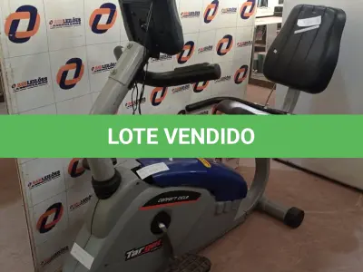 LOTE 418 - 01 BICICLETA ERGOMÉTRICA. (NO ESTADO, LEILÃO NÃO TEM GARANTIA E NEM DEVOLUÇÃO, SUJEITO A POSSÍVEIS AVARIAS VISÍVEIS/OCULTAS E/OU AUSÊNCIA DE COMPONENTES).