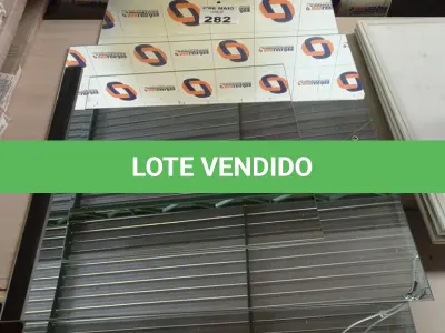 LOTE 282 - 03 ESPELHOS DE TAMANHOS DIVERSOS. (NO ESTADO, LEILÃO NÃO TEM GARANTIA E NEM DEVOLUÇÃO, SUJEITO A POSSÍVEIS AVARIAS VISÍVEIS/OCULTAS E/OU AUSÊNCIA DE COMPONENTES).