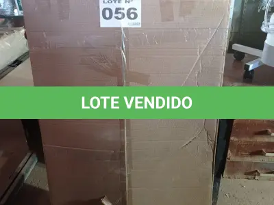 LOTE 056 - 01 - MESA GAMER (NO ESTADO, NÃO SABEMOS SE FUNCIONA. LEILÃO NÃO TEM GARANTIA E NEM DEVOLUÇÃO, SUJEITO A POSSÍVEIS AVARIAS VISÍVEIS/OCULTAS E/OU AUSÊNCIA DE COMPONENTES)