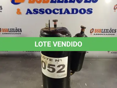 LOTE 052 - 01 - COMPRESSOR ROTATIVO GMCC TOSHIBA AR CONDICIONADO PH401X3CS 220V (NO ESTADO, NÃO SABEMOS SE FUNCIONA. LEILÃO NÃO TEM GARANTIA E NEM DEVOLUÇÃO, SUJEITO A POSSÍVEIS AVARIAS VISÍVEIS/OCULTAS E/OU AUSÊNCIA DE COMPONENTES)