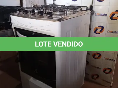 LOTE 276 - 01 FOGÃO A GÁS 04 BOCAS MARCA ELECTROLUX. (NO ESTADO, LEILÃO NÃO TEM GARANTIA E NEM DEVOLUÇÃO, SUJEITO A POSSÍVEIS AVARIAS VISÍVEIS/OCULTAS E/OU AUSÊNCIA DE COMPONENTES).