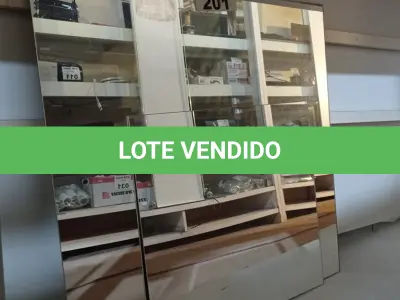 LOTE 201 - 03 ESPELHOS DE TAMANHOS DIVERSOS. (NO ESTADO, LEILÃO NÃO TEM GARANTIA E NEM DEVOLUÇÃO, SUJEITO A POSSÍVEIS AVARIAS VISÍVEIS/OCULTAS E/OU AUSÊNCIA DE COMPONENTES).