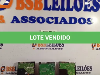LOTE 356 - 15 HARD DISC PARA PC MARCAS E MODELOS DIVERSOS. (NO ESTADO, LEILÃO NÃO TEM GARANTIA E NEM DEVOLUÇÃO, SUJEITO A POSSÍVEIS AVARIAS VISÍVEIS/OCULTAS E/OU AUSÊNCIA DE COMPONENTES).