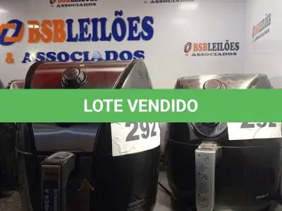 LOTE 292 - 05- FRITADEIRA ELÉTRICA AIR FRYER MONDIAL (NO ESTADO, NÃO SABEMOS SE FUNCIONA. LEILÃO NÃO TEM GARANTIA E NEM DEVOLUÇÃO, SUJEITO A POSSÍVEIS AVARIAS VISÍVEIS/OCULTAS E/OU AUSÊNCIA DE COMPONENTES)