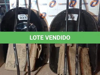 LOTE 223 - 02 - CARRINHOS DE MÃO (NO ESTADO, NÃO SABEMOS SE FUNCIONA. LEILÃO NÃO TEM GARANTIA E NEM DEVOLUÇÃO, SUJEITO A POSSÍVEIS AVARIAS VISÍVEIS/OCULTAS E/OU AUSÊNCIA DE COMPONENTES)