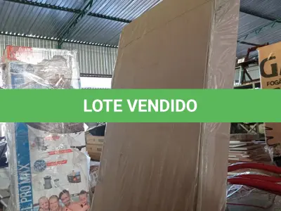 LOTE 171 - 01 - RACK COM PAINEL PARA TV ATÉ 65" FLÓRIDA MULTIMÓVEIS PRETO (NO ESTADO, NÃO SABEMOS SE FUNCIONA. LEILÃO NÃO TEM GARANTIA E NEM DEVOLUÇÃO, SUJEITO A POSSÍVEIS AVARIAS VISÍVEIS/OCULTAS E/OU AUSÊNCIA DE COMPONENTES)