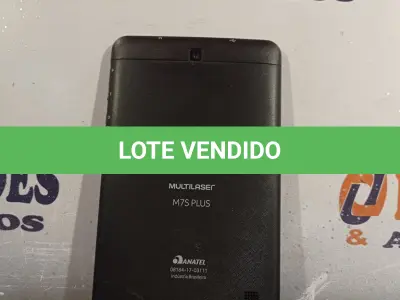 LOTE 315 - 01 - TABLET MULTILASER M7S PLUS (NO ESTADO, NÃO SABEMOS SE FUNCIONA. LEILÃO NÃO TEM GARANTIA E NEM DEVOLUÇÃO, SUJEITO A POSSÍVEIS AVARIAS VISÍVEIS/OCULTAS E/OU AUSÊNCIA DE COMPONENTES)