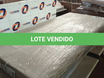 LOTE 166 - 01 -GUARDA ROUPA CLICK COM 3 PORTAS BRANCO - SANTOS ANDIRÁ (NO ESTADO, NÃO SABEMOS SE FUNCIONA. LEILÃO NÃO TEM GARANTIA E NEM DEVOLUÇÃO, SUJEITO A POSSÍVEIS AVARIAS VISÍVEIS/OCULTAS E/OU AUSÊNCIA DE COMPONENTES)