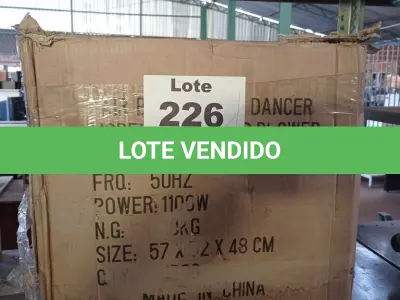 LOTE 226 - 01 - VENTILADOR DE VENTOINHA INFLÁVEL XPOWER 220V (NO ESTADO, NÃO SABEMOS SE FUNCIONA. LEILÃO NÃO TEM GARANTIA E NEM DEVOLUÇÃO, SUJEITO A POSSÍVEIS AVARIAS VISÍVEIS/OCULTAS E/OU AUSÊNCIA DE COMPONENTES)
