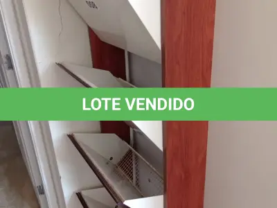 LOTE 008 - 01 SAPATEIRA (NO ESTADO, NÃO SABEMOS SE FUNCIONA. LEILÃO NÃO TEM GARANTIA E NEM DEVOLUÇÃO).