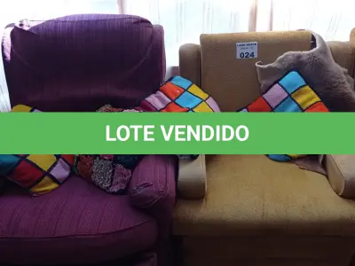 LOTE 024 - 03 POLTRONAS DE 01 LUGAR (NO ESTADO, NÃO SABEMOS SE FUNCIONA. LEILÃO NÃO TEM GARANTIA E NEM DEVOLUÇÃO).