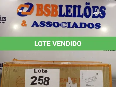 LOTE 258 - 01 - PLAFON INOX 3 LUZES 38,9X12,5CM FROST BRONZEARTE (NO ESTADO, NÃO SABEMOS SE FUNCIONA. LEILÃO NÃO TEM GARANTIA E NEM DEVOLUÇÃO, SUJEITO A POSSÍVEIS AVARIAS VISÍVEIS/OCULTAS E/OU AUSÊNCIA DE COMPONENTES)