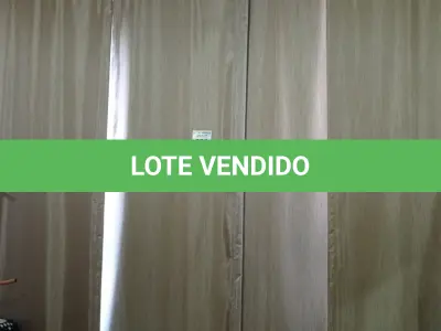 LOTE 026 - 01 LOTE COM CORTINA (NO ESTADO, NÃO SABEMOS SE FUNCIONA. LEILÃO NÃO TEM GARANTIA E NEM DEVOLUÇÃO).