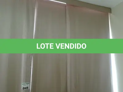 LOTE 045 - 01 LOTE COM CORTINAS (NO ESTADO, NÃO SABEMOS SE FUNCIONA. LEILÃO NÃO TEM GARANTIA E NEM DEVOLUÇÃO).