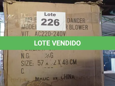 LOTE 226 - 01 - VENTILADOR DE VENTOINHA INFLÁVEL XPOWER 220V (NO ESTADO, NÃO SABEMOS SE FUNCIONA. LEILÃO NÃO TEM GARANTIA E NEM DEVOLUÇÃO, SUJEITO A POSSÍVEIS AVARIAS VISÍVEIS/OCULTAS E/OU AUSÊNCIA DE COMPONENTES)