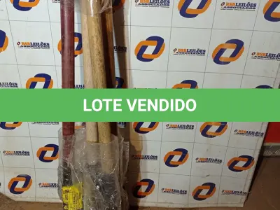 LOTE 239 - 03 - CAVADEIRAS ARTICULADA COM CABO 150CM (NO ESTADO, NÃO SABEMOS SE FUNCIONA. LEILÃO NÃO TEM GARANTIA E NEM DEVOLUÇÃO, SUJEITO A POSSÍVEIS AVARIAS VISÍVEIS/OCULTAS E/OU AUSÊNCIA DE COMPONENTES)