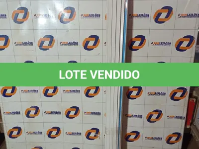 LOTE 064 - 30 – CANALETAS 2 MT COM FITA ADESIVA (NO ESTADO, NÃO SABEMOS SE FUNCIONA. LEILÃO NÃO TEM GARANTIA E NEM DEVOLUÇÃO, SUJEITO A POSSÍVEIS AVARIAS VISÍVEIS/OCULTAS E/OU AUSÊNCIA DE COMPONENTES)