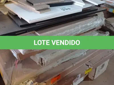 LOTE 333 - 01 LOTE DE MADEIRAS DIVERSAS (NO ESTADO, NÃO SABEMOS SE FUNCIONA. LEILÃO NÃO TEM GARANTIA E NEM DEVOLUÇÃO, SUJEITO A POSSÍVEIS AVARIAS VISÍVEIS/OCULTAS E/OU AUSÊNCIA DE COMPONENTES)