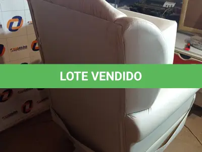 LOTE 275 - 01 - POLTRONA AMAMENTAÇÃO SABRINA BALANÇO + PUFF GRÃO DE GENTE (NO ESTADO, NÃO SABEMOS SE FUNCIONA. LEILÃO NÃO TEM GARANTIA E NEM DEVOLUÇÃO, SUJEITO A POSSÍVEIS AVARIAS VISÍVEIS/OCULTAS E/OU AUSÊNCIA DE COMPONENTES)