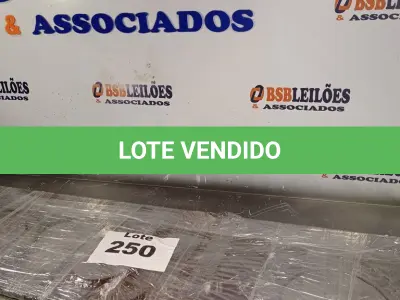 LOTE 250 - 01 - CHAPA PARA FOGÃO A LENHA FERRO FUNDIDO DE 4 BOCAS REDUTORES 1 METRO (NO ESTADO, NÃO SABEMOS SE FUNCIONA. LEILÃO NÃO TEM GARANTIA E NEM DEVOLUÇÃO, SUJEITO A POSSÍVEIS AVARIAS VISÍVEIS/OCULTAS E/OU AUSÊNCIA DE COMPONENTES)