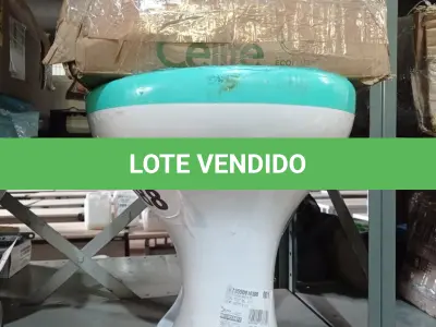 LOTE 188 - 01 - VASO SANITÁRIO COM CAIXA ACOPLADA CELITE (NO ESTADO, NÃO SABEMOS SE FUNCIONA. LEILÃO NÃO TEM GARANTIA E NEM DEVOLUÇÃO, SUJEITO A POSSÍVEIS AVARIAS VISÍVEIS/OCULTAS E/OU AUSÊNCIA DE COMPONENTES)