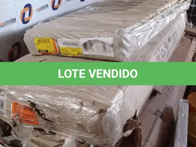 LOTE 319 - 01 LOTE DE MADEIRAS DIVERSAS (NO ESTADO, NÃO SABEMOS SE FUNCIONA. LEILÃO NÃO TEM GARANTIA E NEM DEVOLUÇÃO, SUJEITO A POSSÍVEIS AVARIAS VISÍVEIS/OCULTAS E/OU AUSÊNCIA DE COMPONENTES)