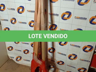 LOTE 256 - 02 - CAVADEIRAS ARTICULADA COM CABO 120CM TRAMONTINA (NO ESTADO, NÃO SABEMOS SE FUNCIONA. LEILÃO NÃO TEM GARANTIA E NEM DEVOLUÇÃO, SUJEITO A POSSÍVEIS AVARIAS VISÍVEIS/OCULTAS E/OU AUSÊNCIA DE COMPONENTES)