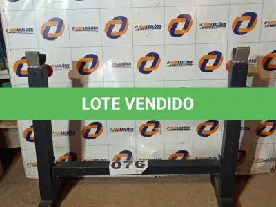 LOTE 076 - 01 - SUPORTE CAVALETE FIXO BÍCEPS TRÍCEPS (NO ESTADO, NÃO SABEMOS SE FUNCIONA. LEILÃO NÃO TEM GARANTIA E NEM DEVOLUÇÃO, SUJEITO A POSSÍVEIS AVARIAS VISÍVEIS/OCULTAS E/OU AUSÊNCIA DE COMPONENTES)